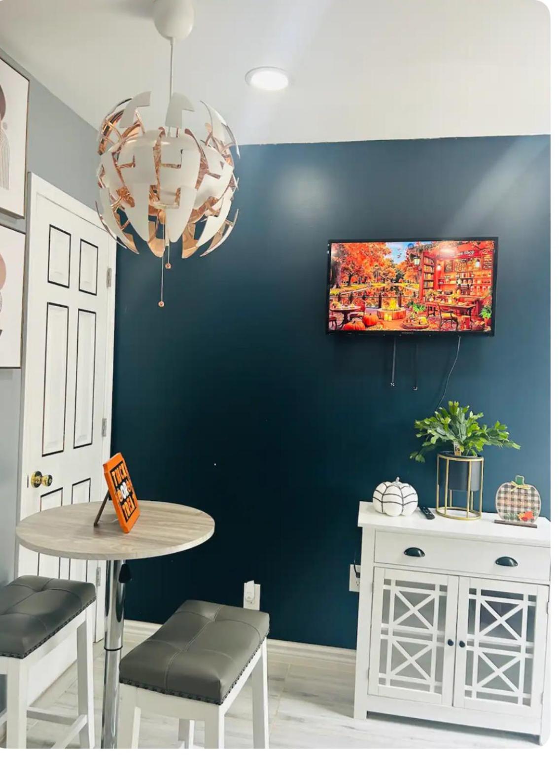 Fancy Studio Private Entrance Selden Екстер'єр фото